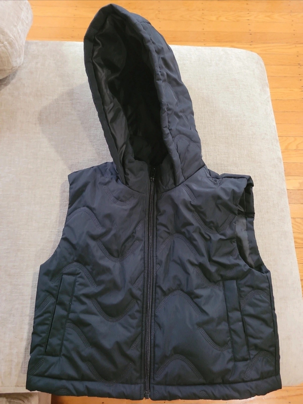 Old Navy Kids Black Hooded Puffer Vest